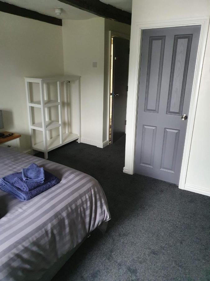 Red Lion Rooms - Self Check In Dalton in Furness Exterior photo